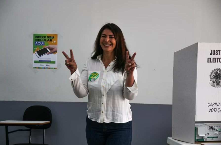 A candidata Marcia do PL votou por volta das 11h30, em uma faculdade particular no bairro do Bonfim, em Taubaté