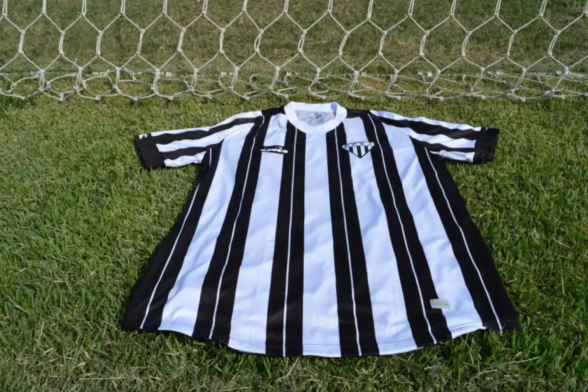 São José EC lança camisa retrô para lembrar os anos 60