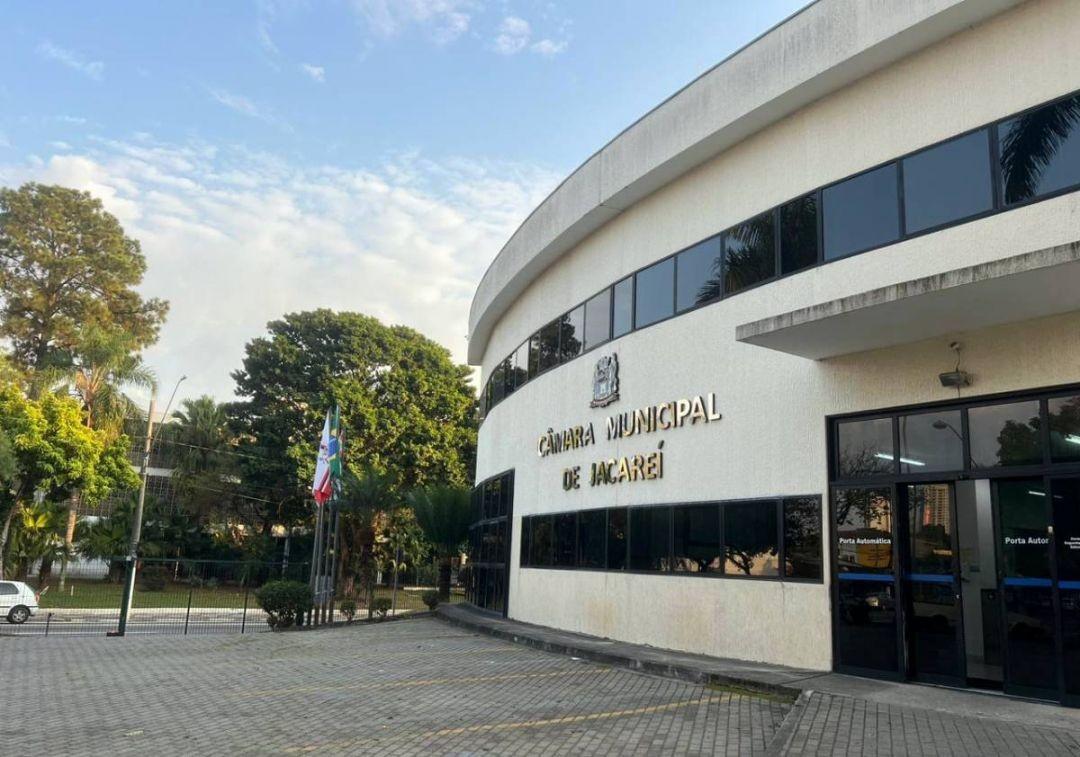 Vereador fica sem reajuste, mas terá 13º; novo prefeito receberá R$ 24,5 mil em Jacareí