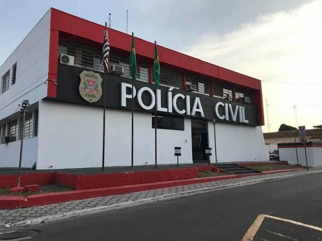 Homem é preso após esfaquear e matar os pais em Caçapava