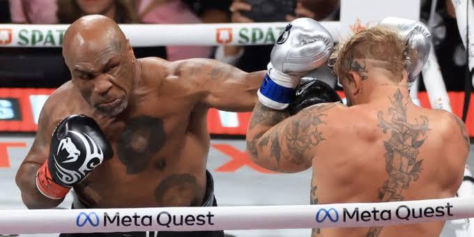 Mike Tyson perde para Jake Paul em retorno ao boxe