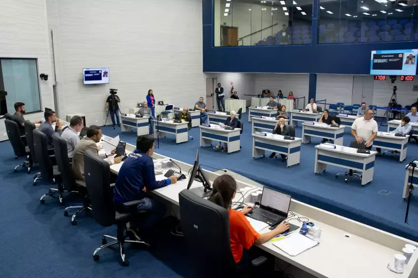 Oposição mira conquistar a presidência da Câmara em 2025 em São José