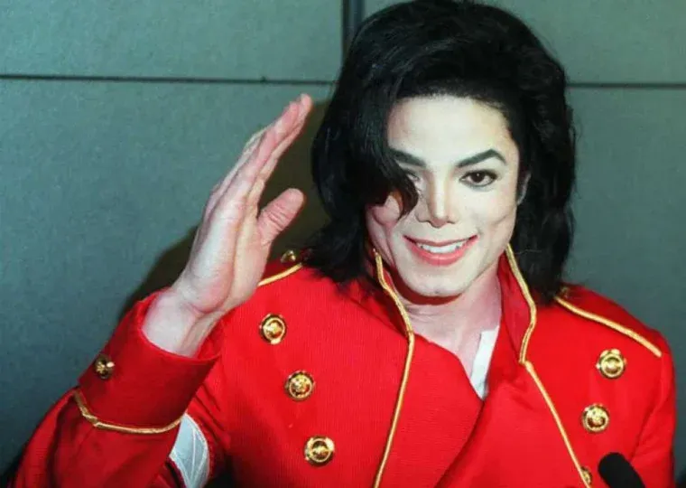 Músicas inéditas de Michael Jackson são encontradas em depósito nos EUA