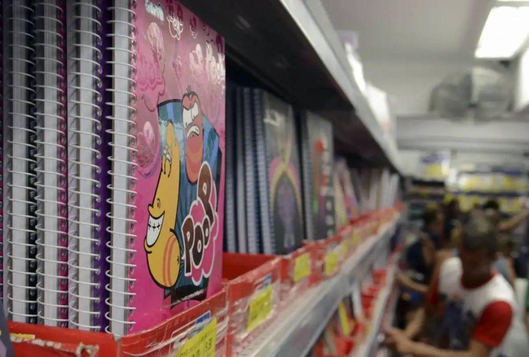 Gastos com material escolar impactam orçamento de 85% das famílias