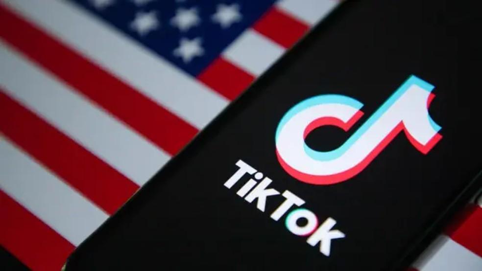 TikTok desativa serviços nos EUA enquanto Trump considera prorrogação da proibição