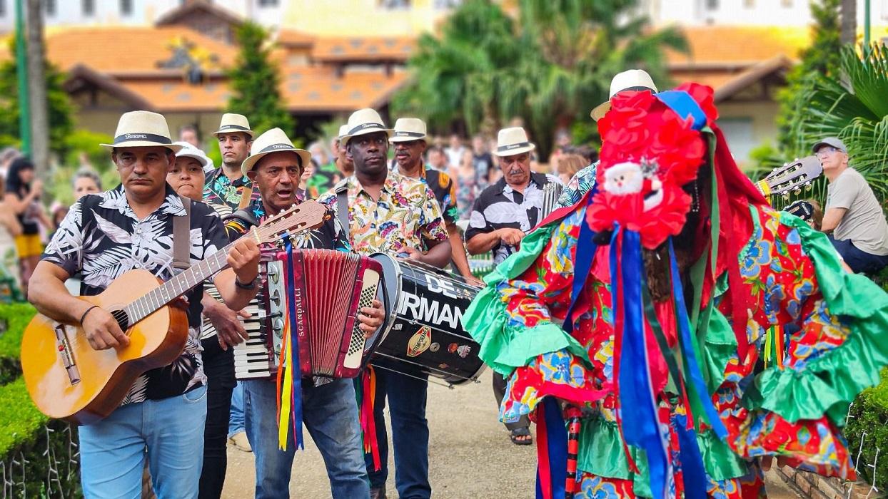 Vicentina Aranha inicia 2025 com Folia de Reis e atrações culturais