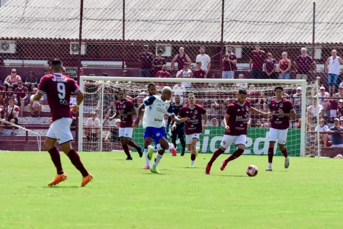 De técnico novo, São José pega Santo André e busca reação na A-2