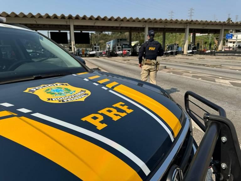 PRF apreende super maconha na Via Dutra, em Jacareí