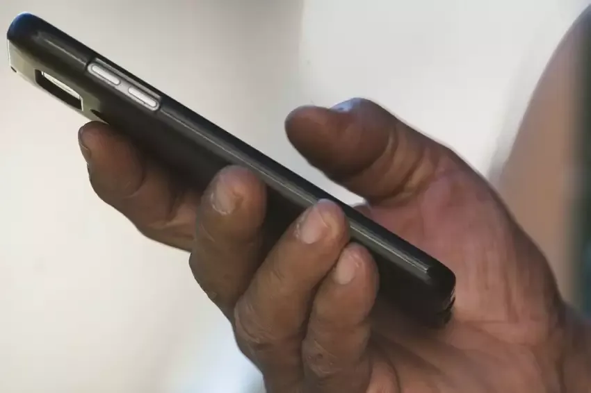 Alerta de celular roubado já está valendo; veja como se cadastrar