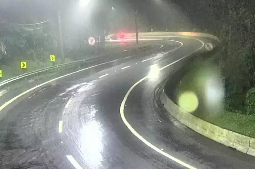 CHUVAS: Interdição da Serra Antiga da Tamoios passa de 32h