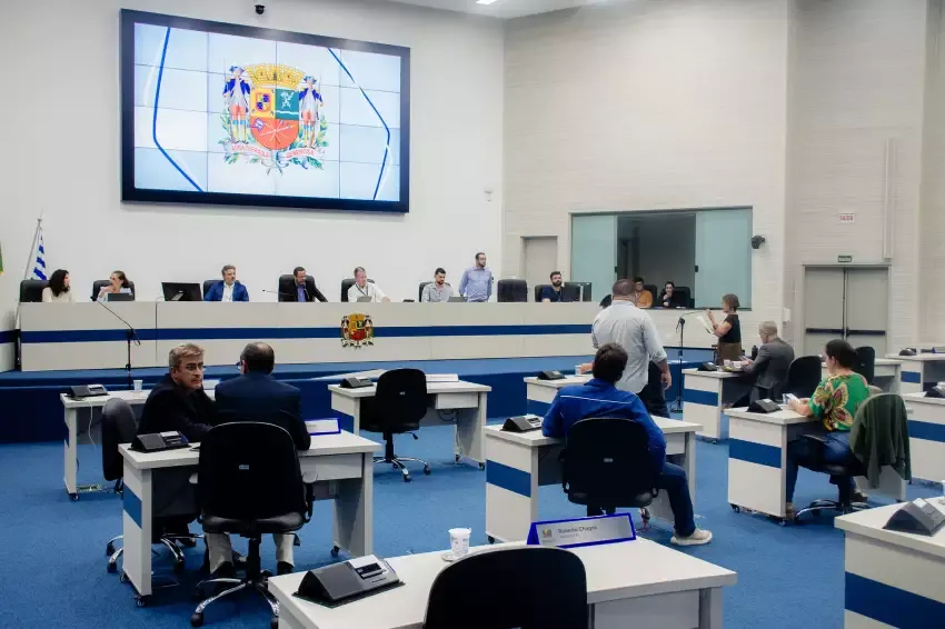 Na Câmara de São José, governo barra 4 requerimentos da oposição