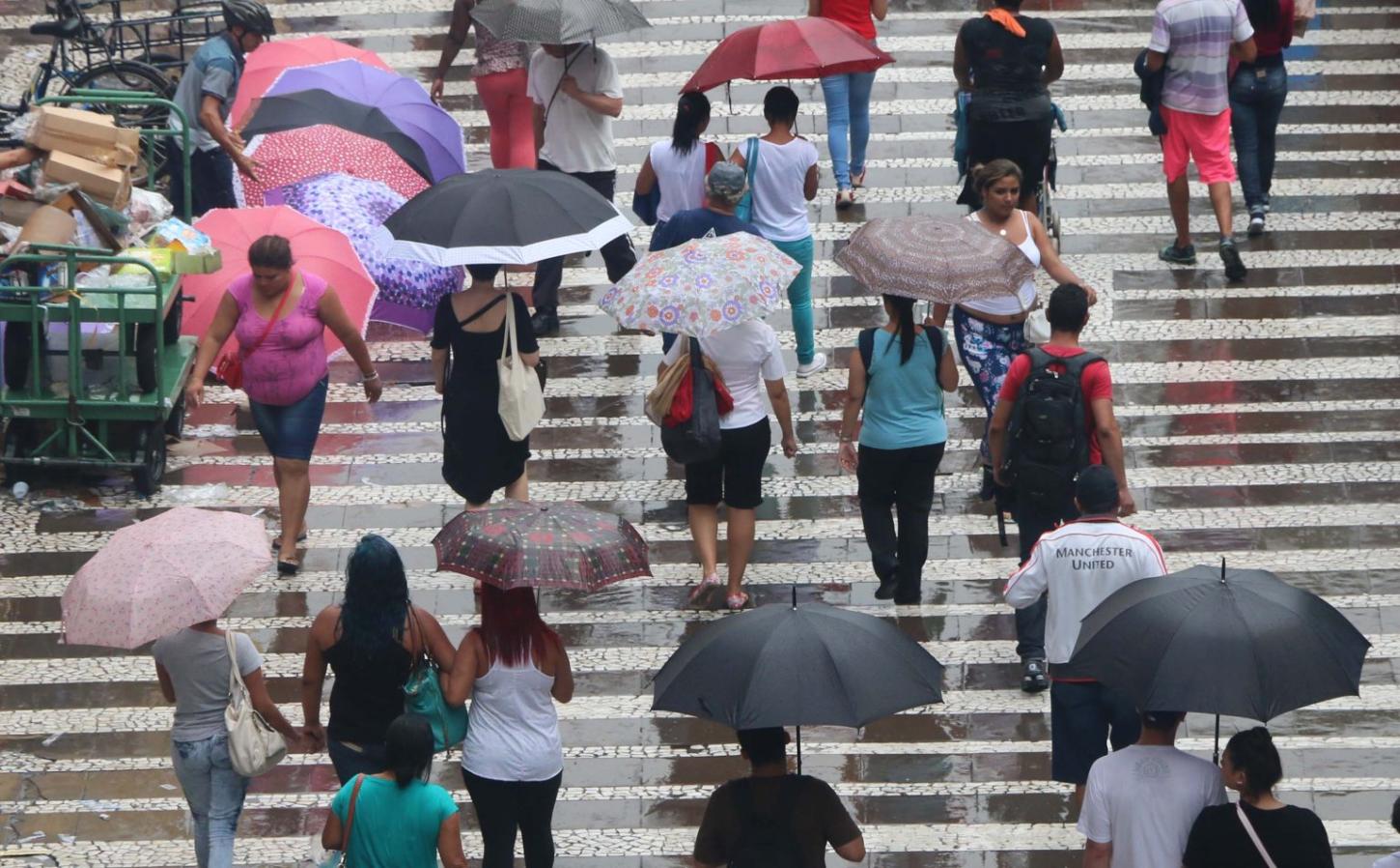 Previsão do tempo para domingo (06), em SP: condições para chuva isoladas e de curta duração