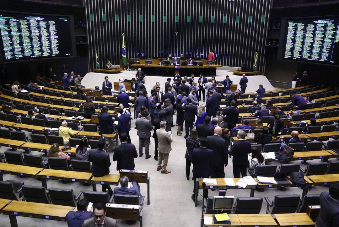 Câmara aprova projeto que amplia número de deputados federais