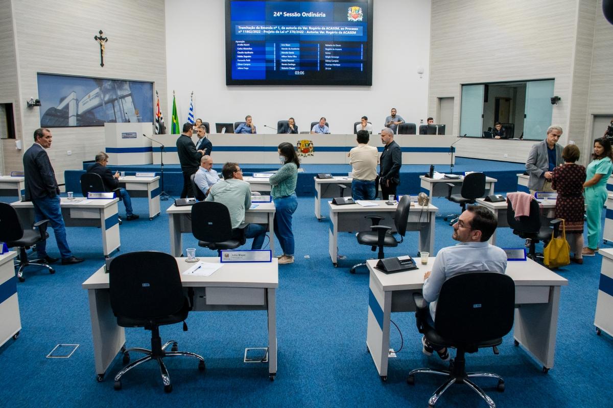 Câmara de São José aprova lei complementar que autoriza empréstimo de R$ 60 milhões