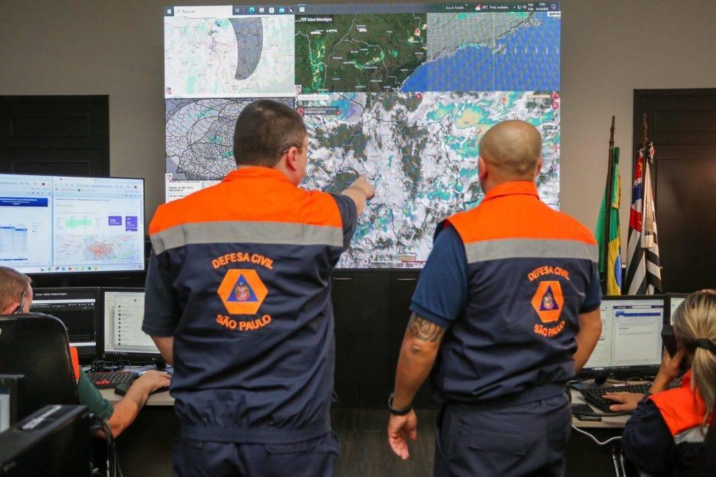 Defesa Civil alerta para frente fria neste fim de semana