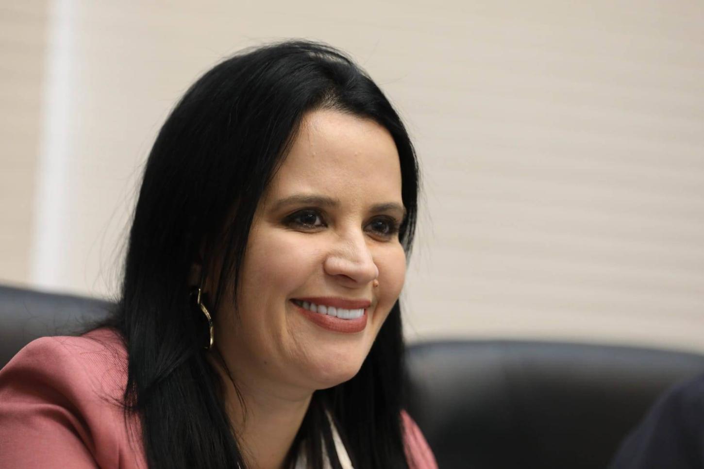 Deputada Leticia Aguiar muda de partido e se filia ao PL