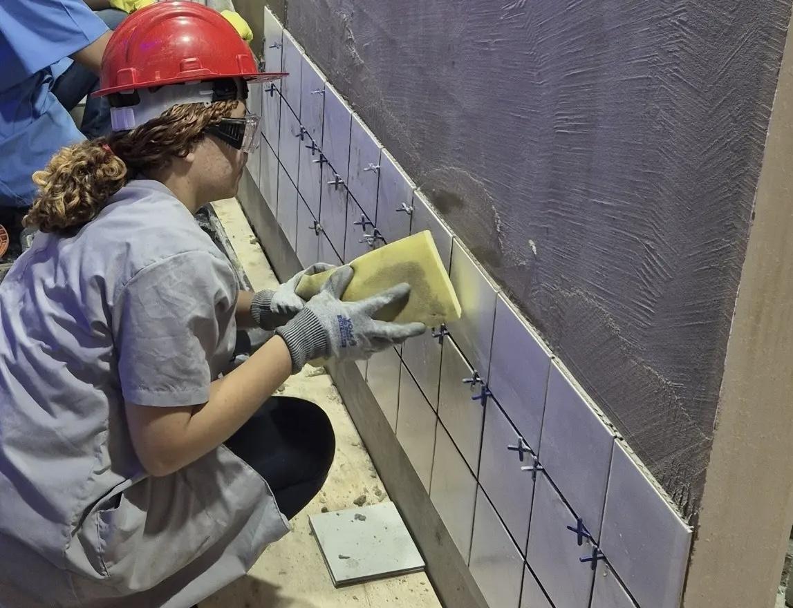 Com foco na capacitação de mulheres para a construção civil, Aconvap abre curso gratuito em São José