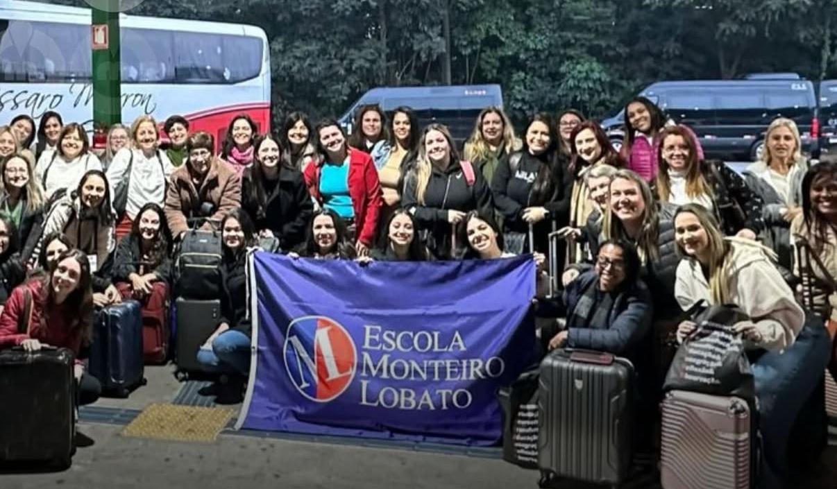 Escola Monteiro Lobato e Belloninho embarcaram para Congresso Montessori em Brasília