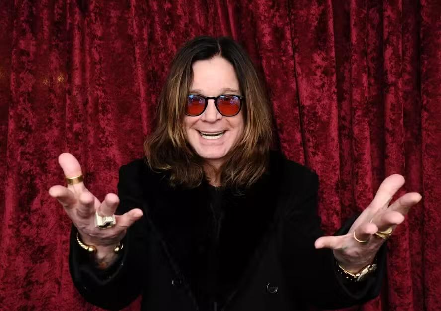 Ozzy Osbourne, vocalista do Black Sabbath, morre aos 76 anos