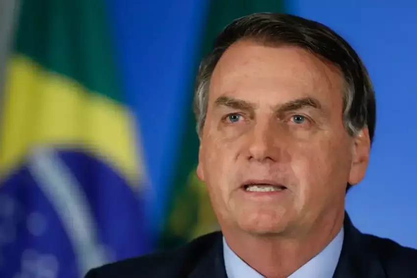 51% aprovam prisão domiciliar de Bolsonaro e 53%, ações de Moraes
