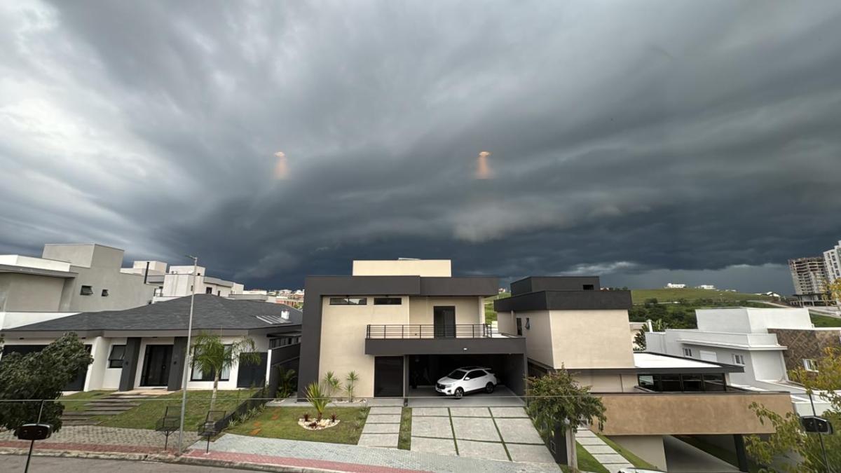 Alerta de temporais é emitido para o Vale do Paraíba e Litoral Norte