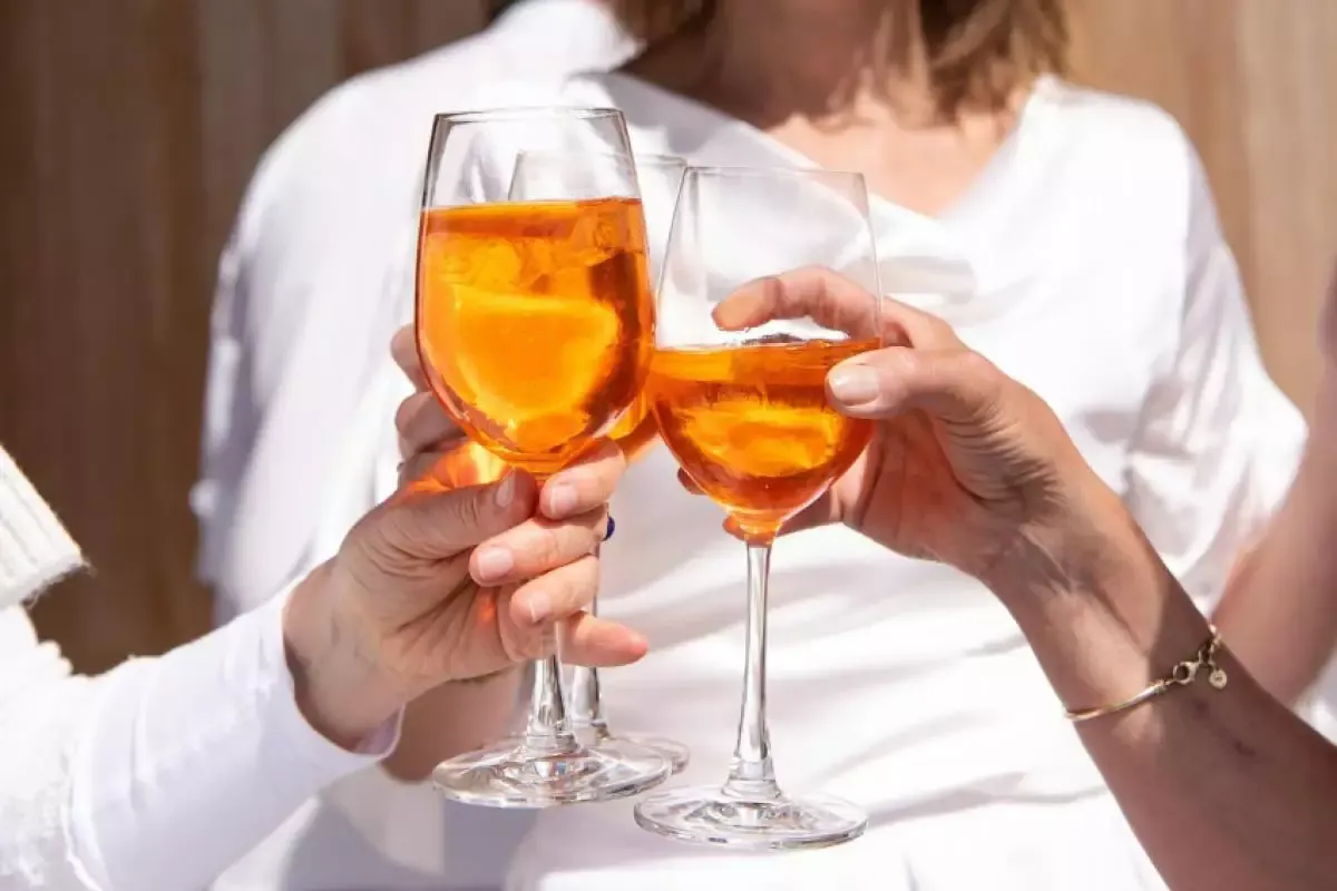 Consumo abusivo de álcool entre mulheres dobra em 17 anos