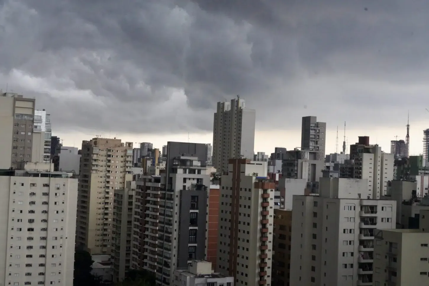 Previsão do tempo para sábado (30), em SP: dia será marcado pelo Sol entre algumas nuvens