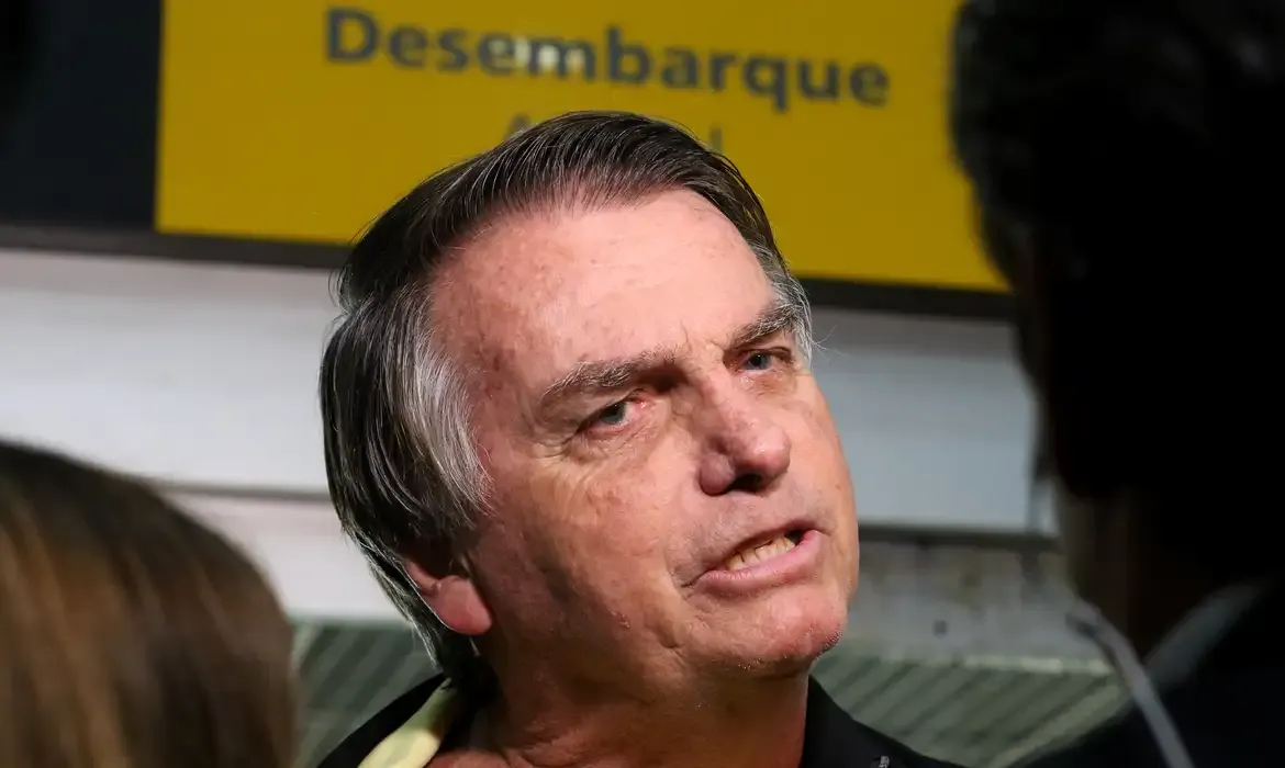 Bolsonaro fica inelegível até 2060 após condenação