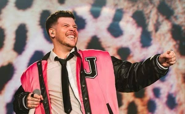 Ferrugem e Turma do Pagode se apresentarão no evento Samba São José em 2026
