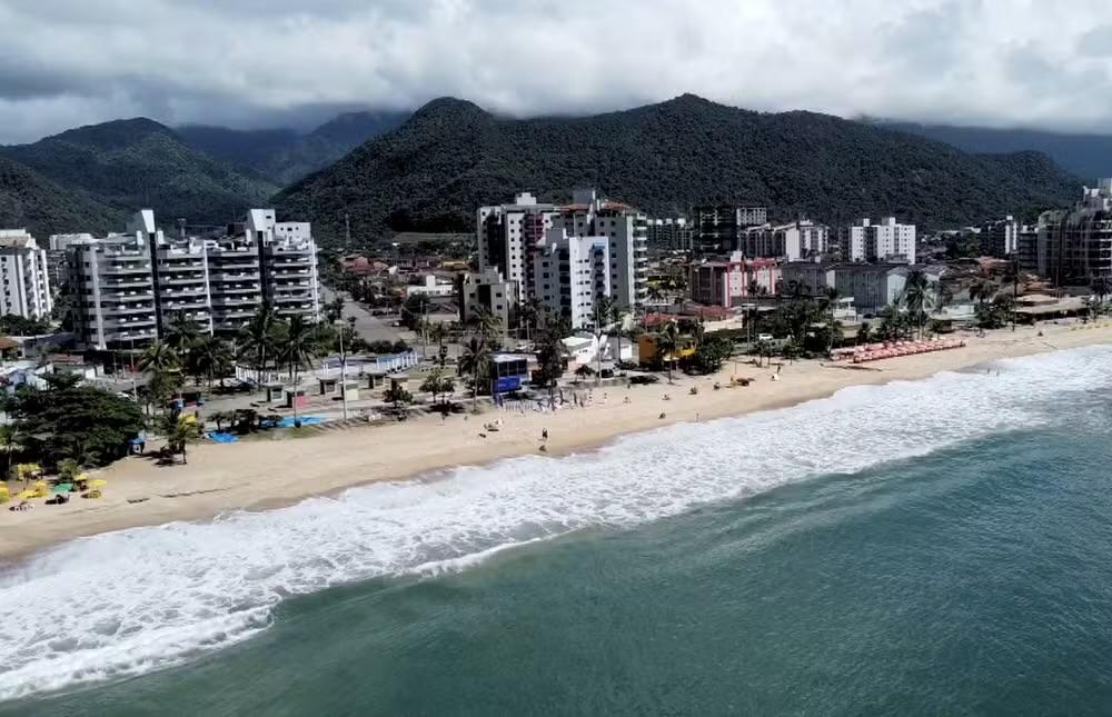 Morador de Jacareí morre após se afogar na praia Martim de Sá, em Caraguatatuba