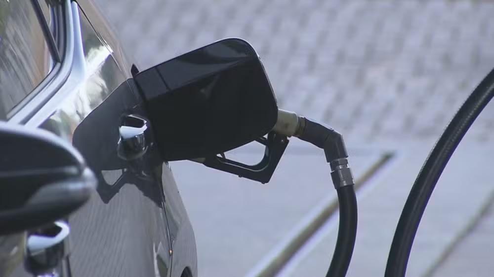 Posto de combustível é interditado em operação do Procon em Jacareí