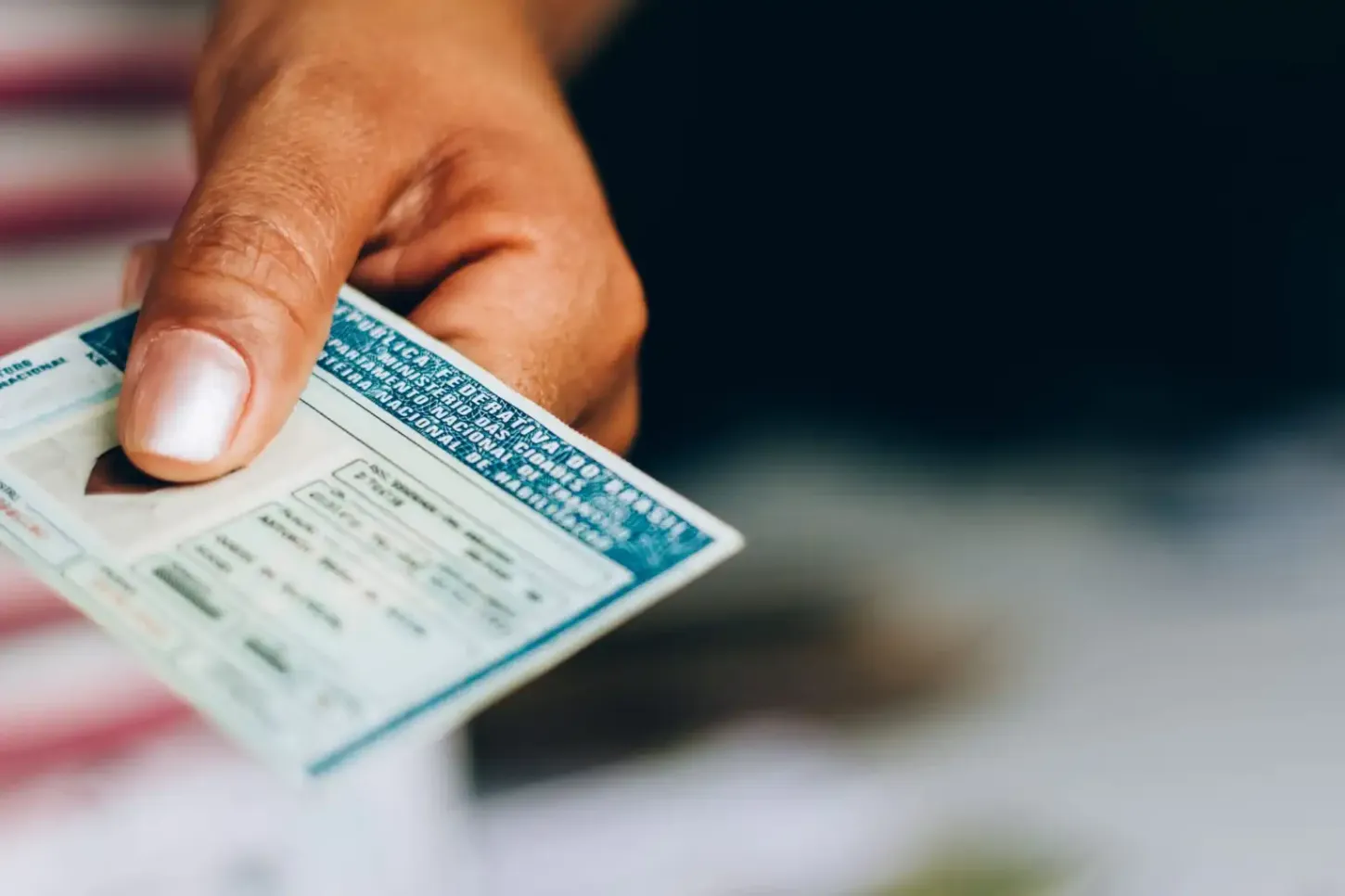 Exame toxicológico passa a ser obrigatório para CNH A e B