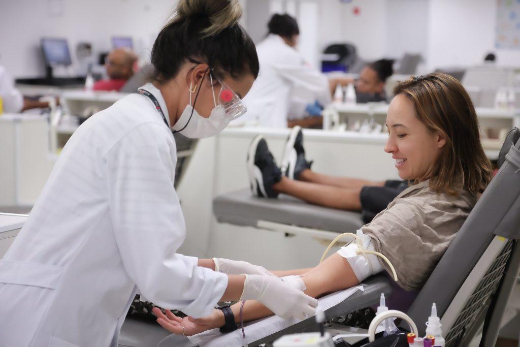 Governo de SP convoca população para doar sangue antes das festas de fim de ano