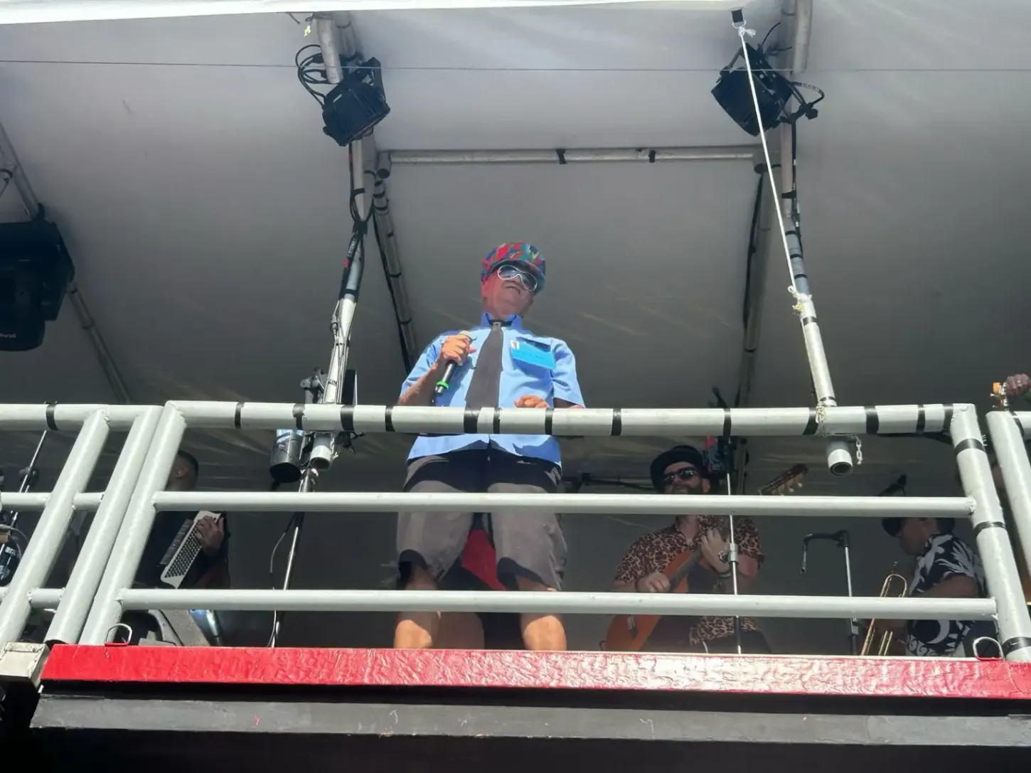 Com entrada gratuita, Bloco do Barbosa desfila duas vezes no Carnaval de São José