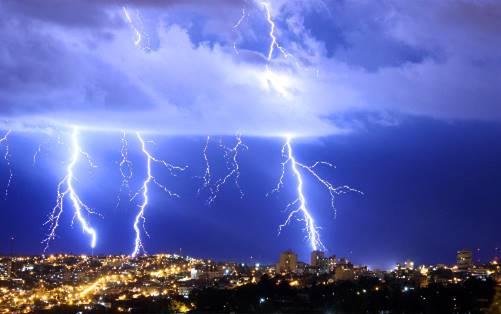 Defesa Civil do Estado alerta para chuvas intensas até domingo (4)