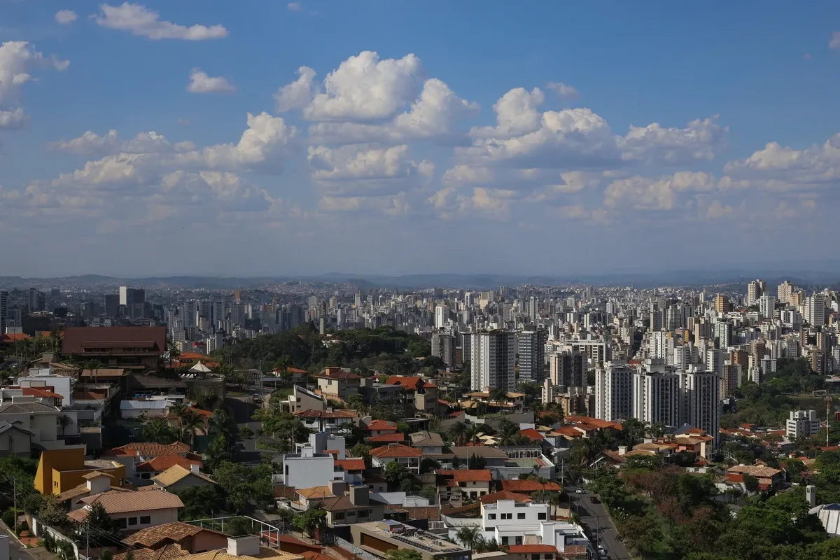 Previsão do tempo para terça-feira (27) em SP: tempo abafado