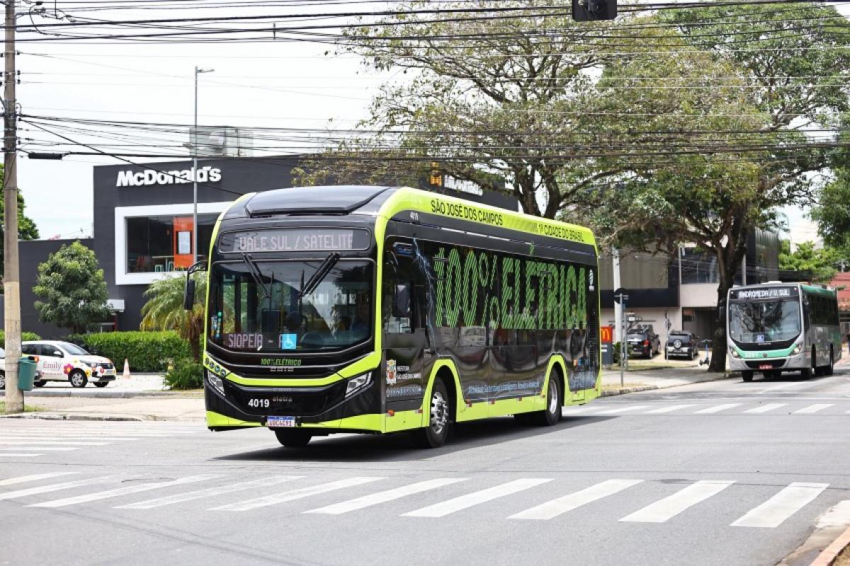 Atraso na frota: SJC recebe 20 dos 80 ônibus elétricos previstos