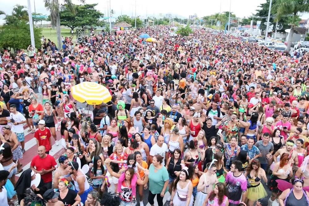 Carnaval no Litoral Norte de SP deve atrair mais de 800 mil turistas; veja a programação das cidades