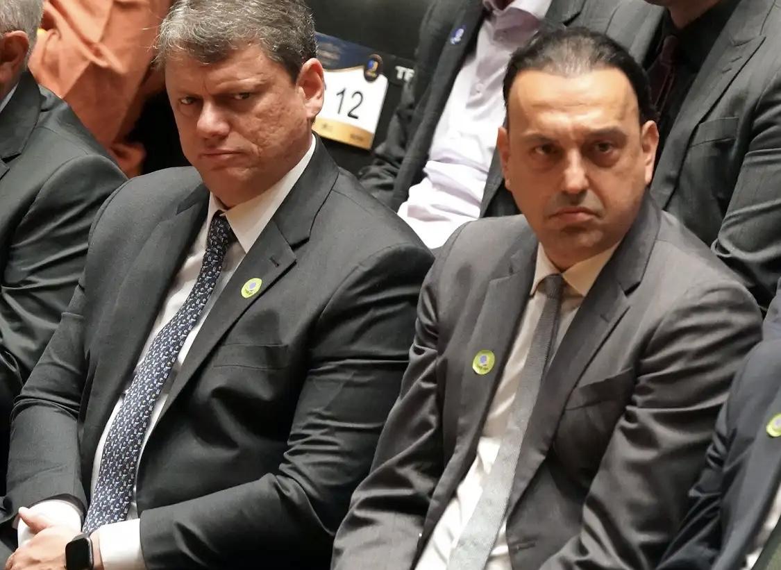 “Fofoca antes de eleição sempre tem”, diz Tarcísio sobre investigação envolvendo vice