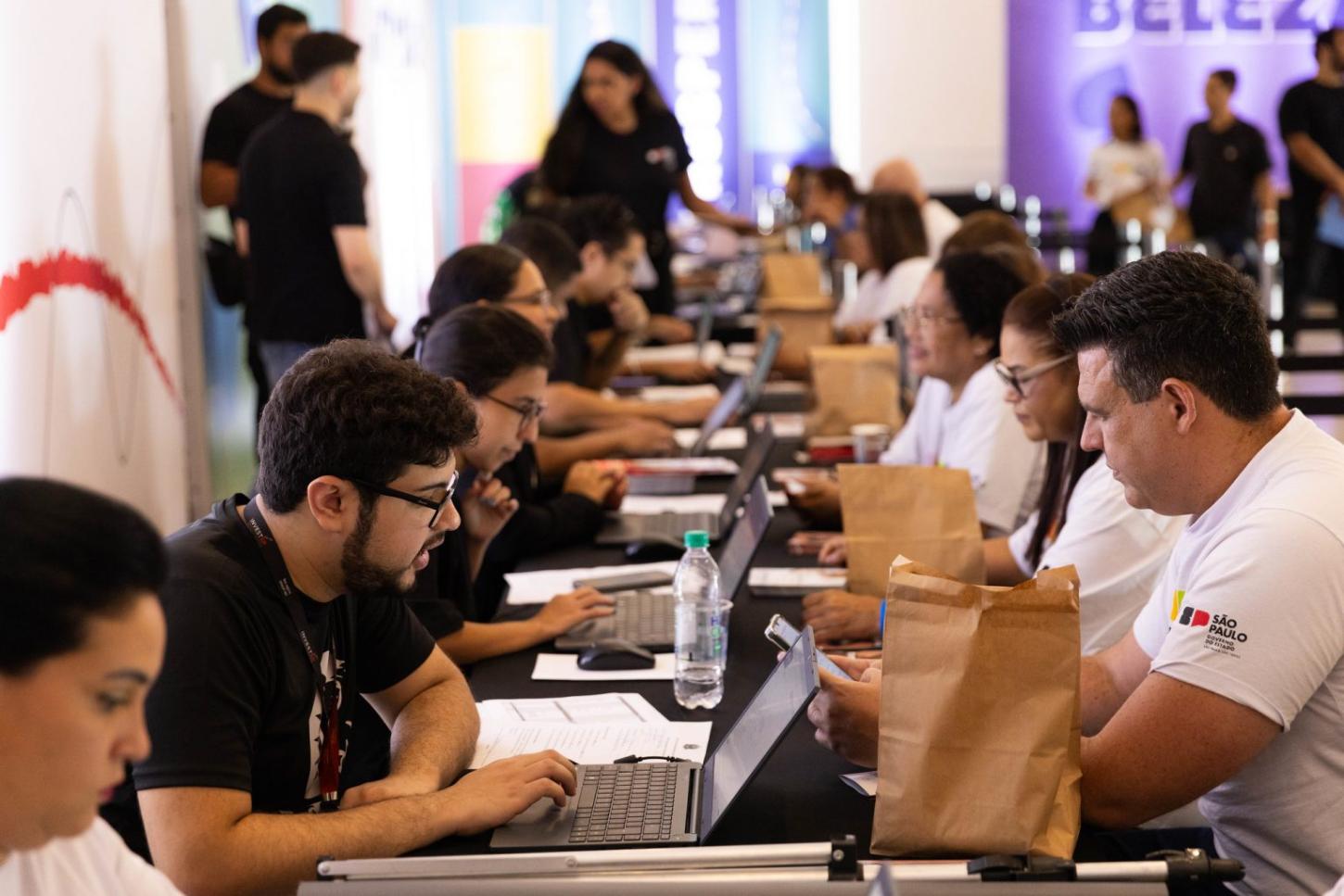 Governo de SP lança Feira de Empregos do Fundo Social com mais de 2 mil vagas