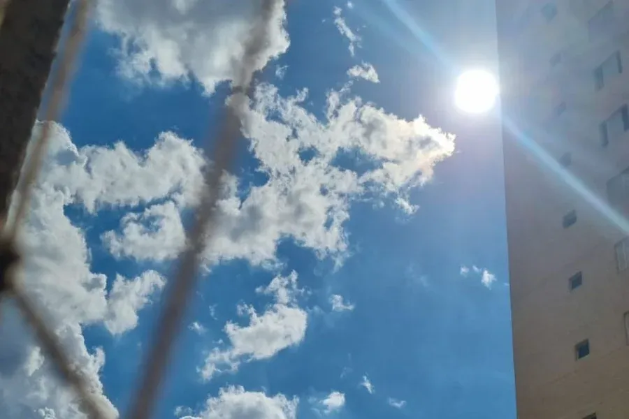 Previsão do tempo para domingo (22), em SP: sol aparece entre muitas nuvens
