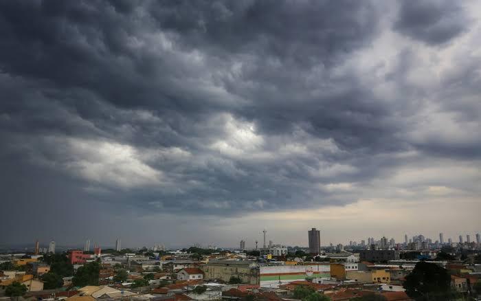 Previsão do tempo para quinta-feira (12), em SP: dia será de sol entre muitas nuvens