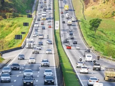 1 milhão de veículos são esperados na Dutra e Rio-Santos durante a Páscoa