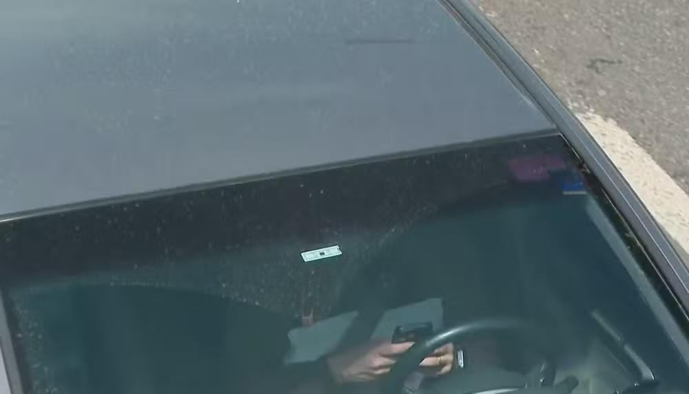 Multas por uso de celular ao volante registram alta de quase 13% em São José dos Campos