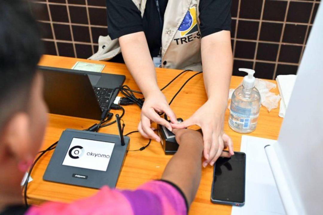 Atendimento para tirar título e biometria termina em 6 de maio