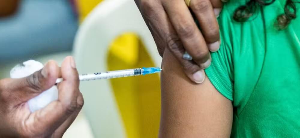 Casos de gripe sobem 122% e mortes aumentam mais de 8 vezes no Vale do Paraíba em 2026