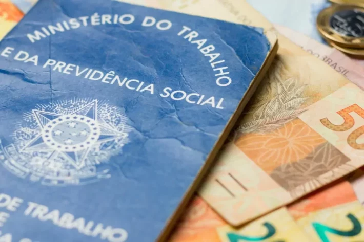 Governo de São Paulo propõe novo salário mínimo de R$ 1.874 para 2026