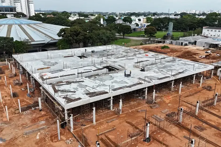 Obras da nova maternidade de São José avançam e fundação já está quase concluída