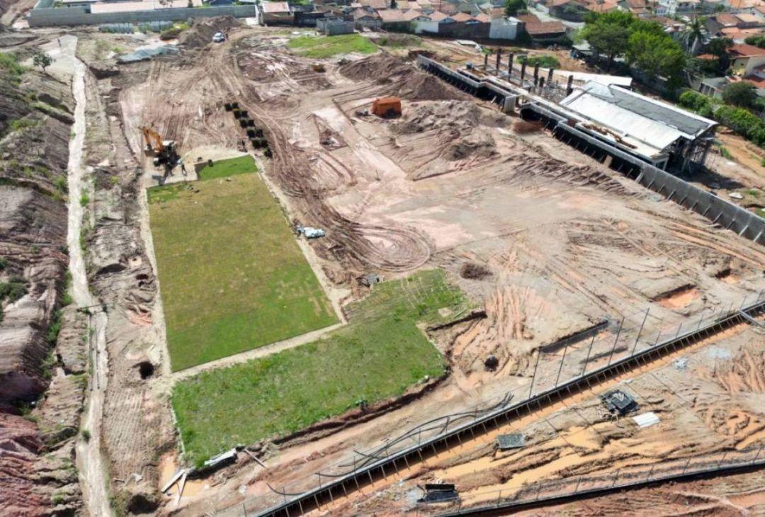 Prefeitura de Jacareí rompe contrato e obra do estádio do rugby deve ficar parada até 2027