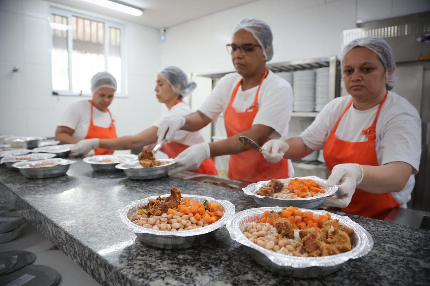 Confira o funcionamento das unidades do Programa Bom Prato durante o final de semana